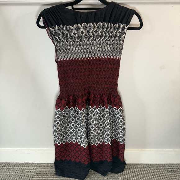 Max Studio Black Grey Red Burgundy Patterned Dress Cinch Waist V Neck - Picture 3 of 7